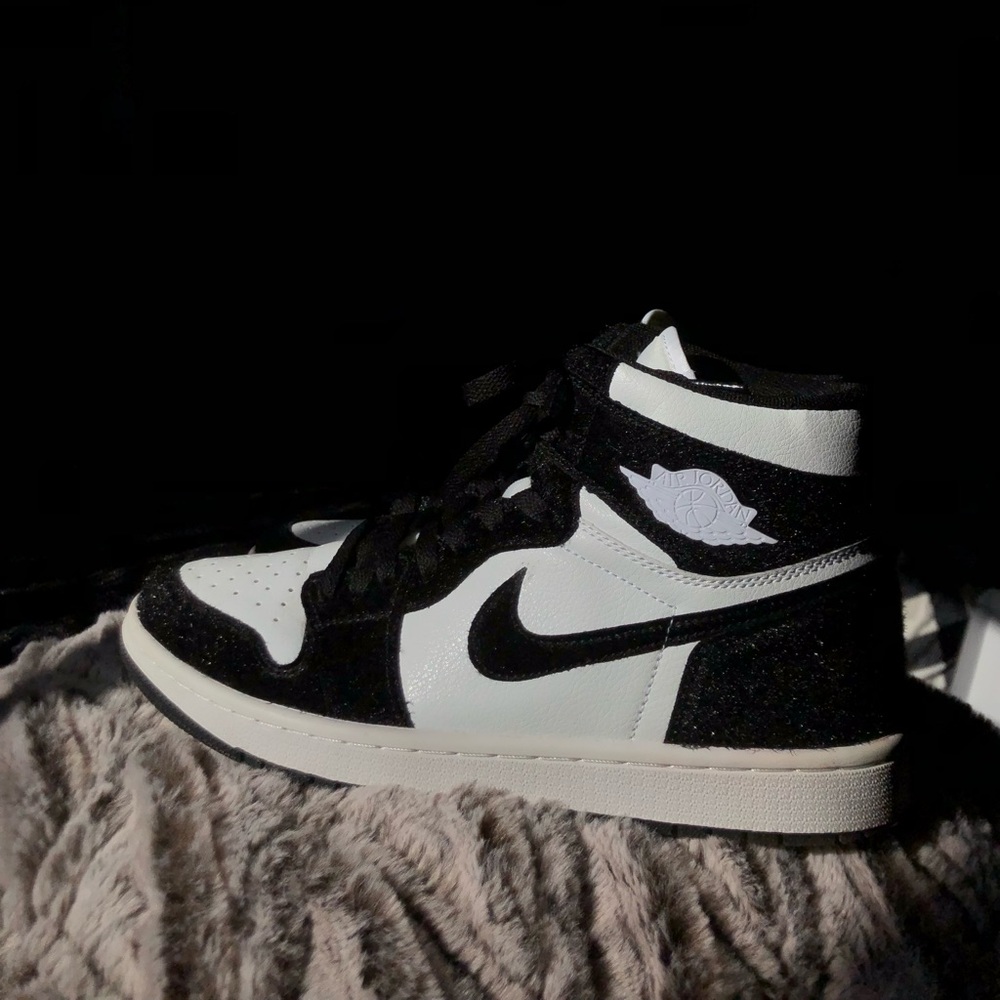 2019 Jordan Retro HightTwist worn once or twice